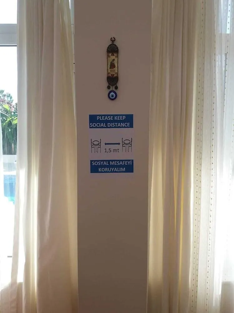 Unver Hotel Μαρμαρίς